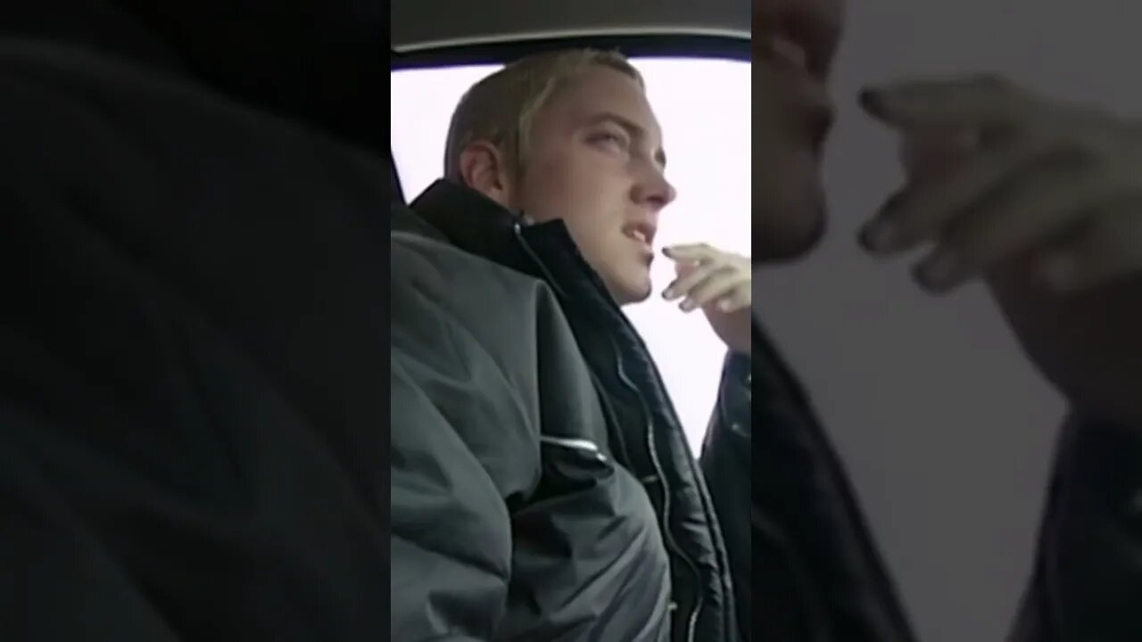 Eminem gets a flashback of ass from his past 🍑 #eminem #luruns