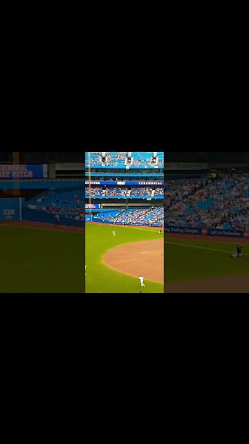 Toronto Blue Jays playing at the Rogers Center ⚾️ #bluejays