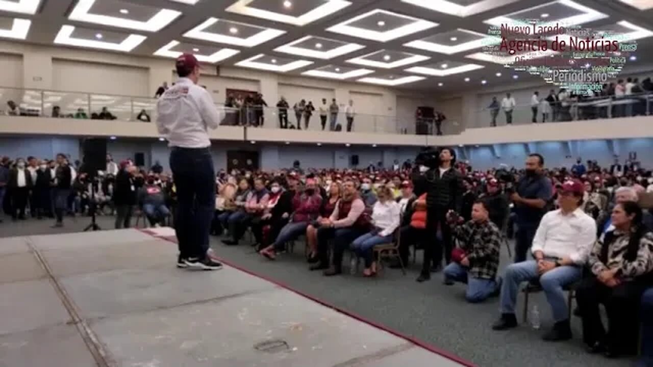 Universitarios están con JR