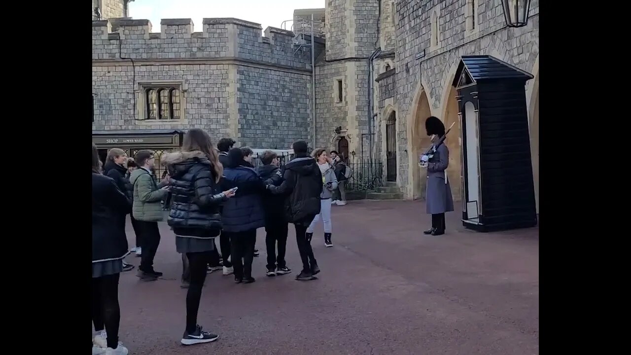 Disrespectful kid's told off by windsor castle staff #windsorcastle