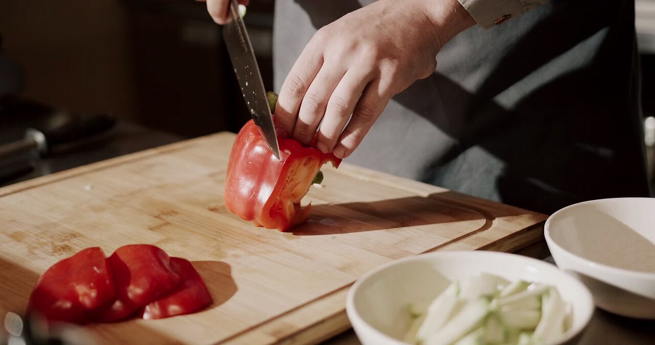 How to make Capsicum It is an excellent vegetable and is rich in vitamin C. It is a healthy food