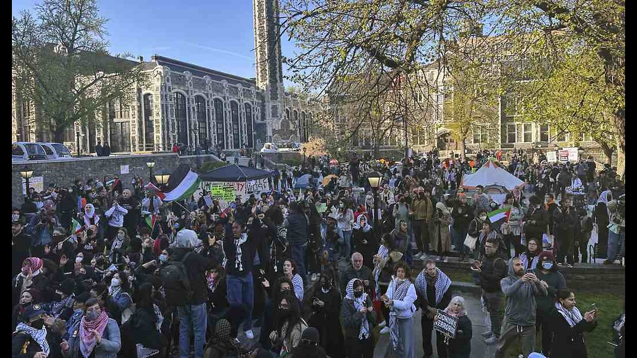 MUST-SEE: Pro-American Students Take Back Their Campuses, 'USA' Chants Leave Hamas Simps Raging