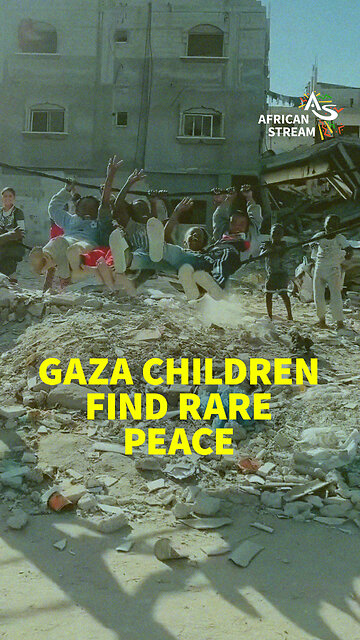 GAZA CHILDREN FIND RARE PEACE