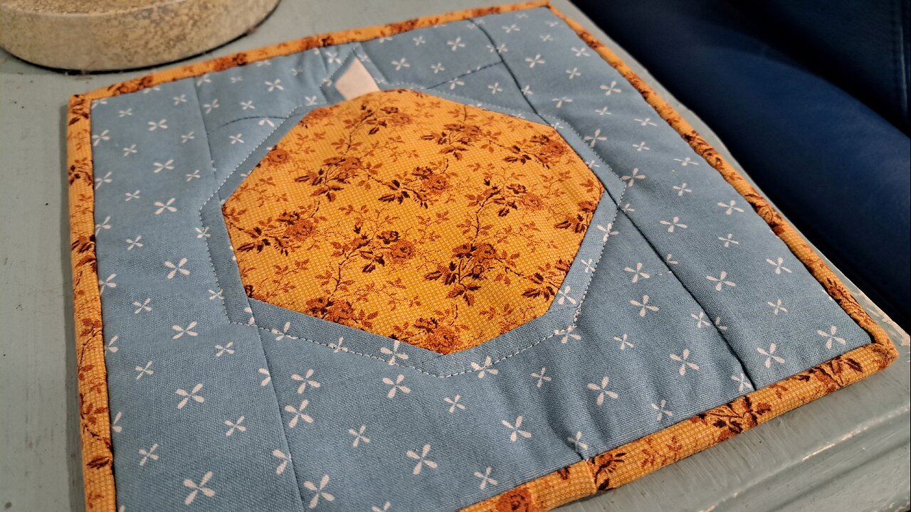 I Created the PERFECT Quilted Pumpkin Hot Mat!