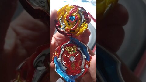 spriggan vs achilles #batalhadebeyblade #beyblade #beybladeburst