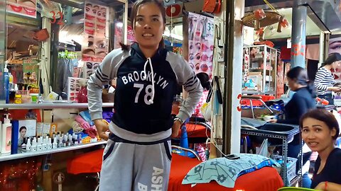 Phnom Penh beauty salon's with young girls in Cambodia