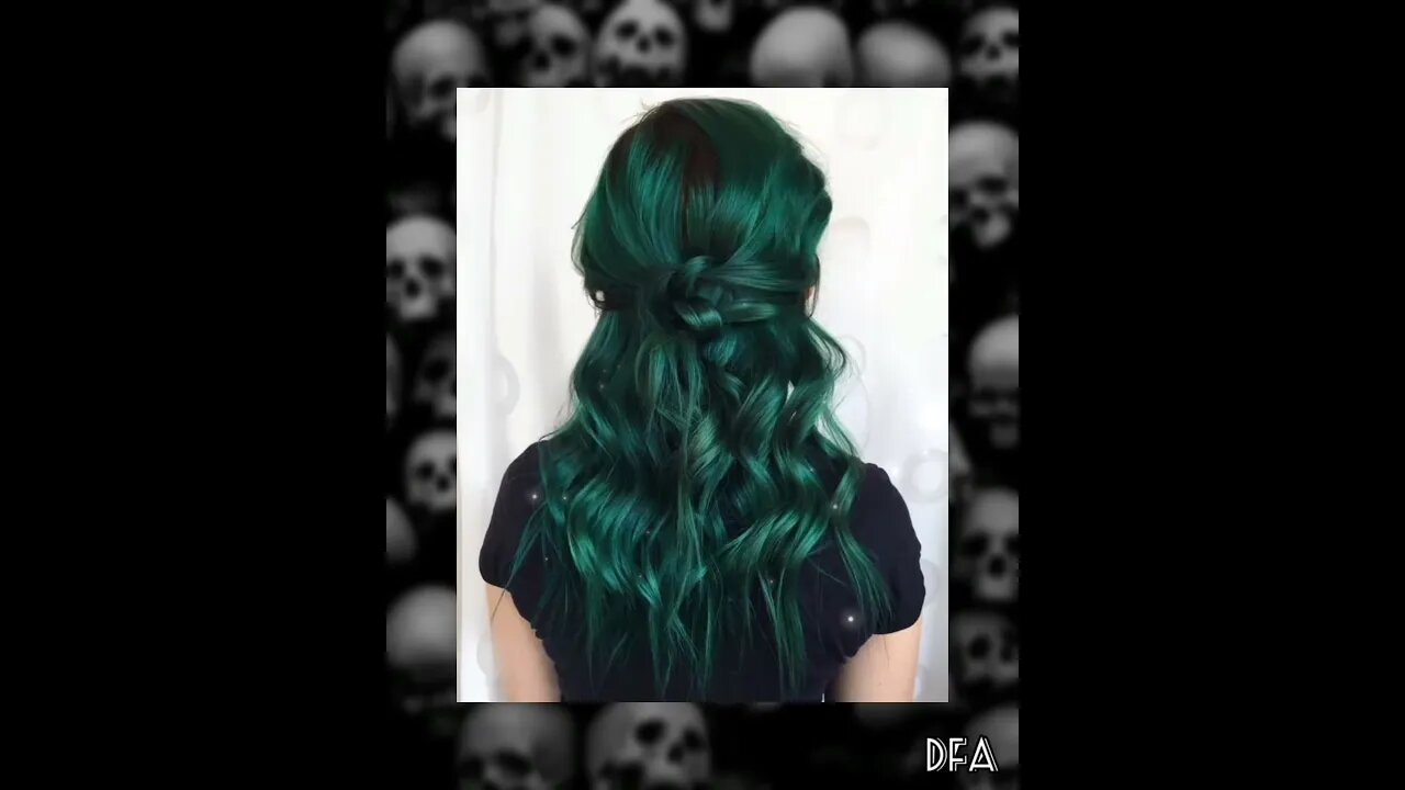 CABELO VERDE ESCURO #hairstyle #colorhair #cabeloscoloridos #greenhair