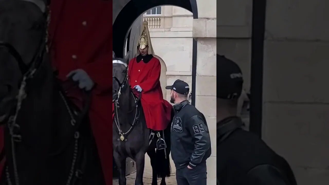 Guard shouts don't touch the Reins #thekingsguard