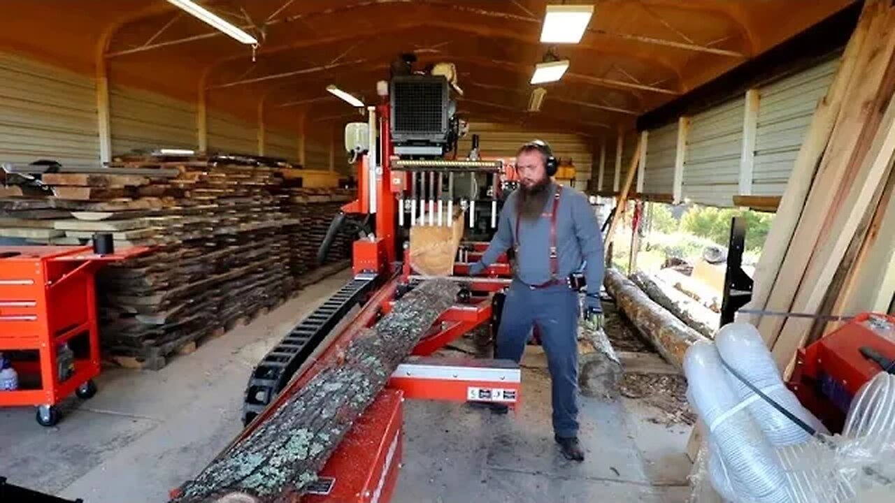 You've Probably Never Seen A Barn Like This Before & Sawing Real 2x4s