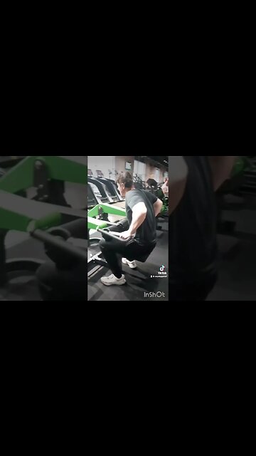 Training Bodyparts More Than 2 Days In Row?!? #shorts