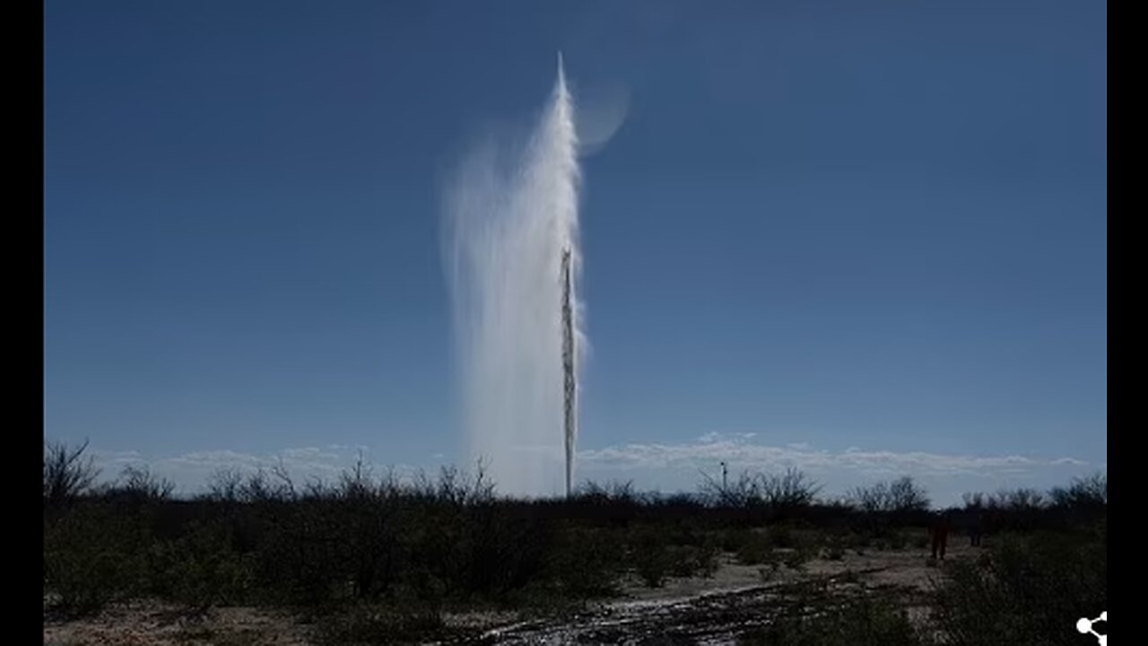 FRIDAY FUN - TEXAS BECOMES YELLOWSTONE AS OIL FIELD HAS 100 FOOT GEYER GUSHING OUT OF IT