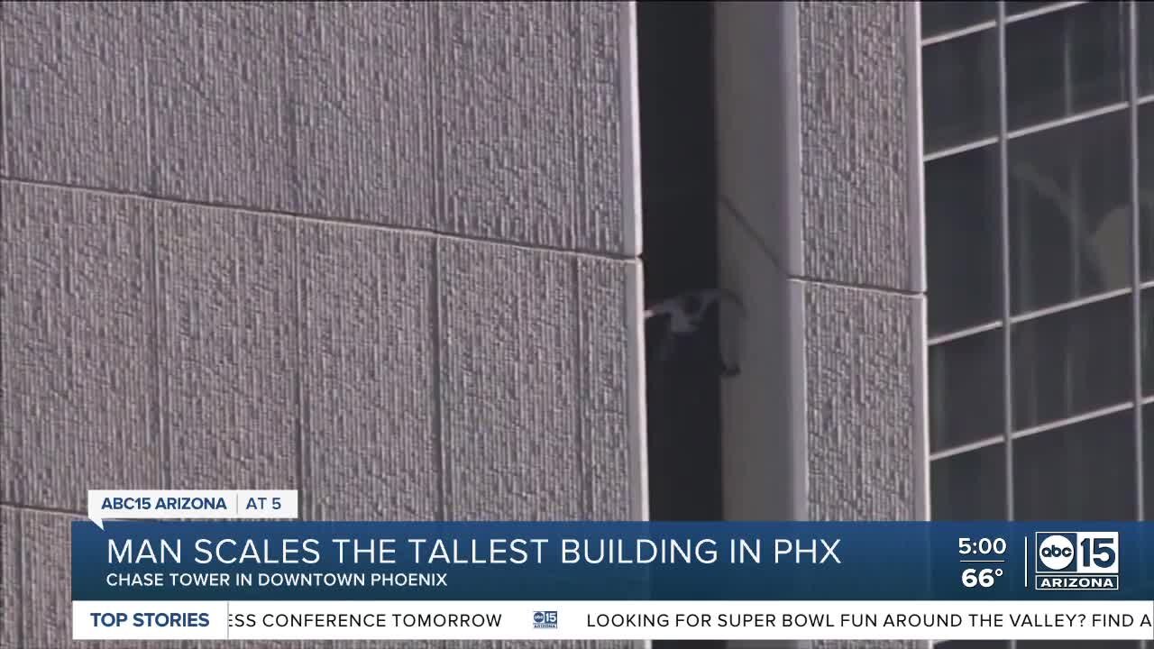 Man arrested after scaling Chase Tower in downtown Phoenix