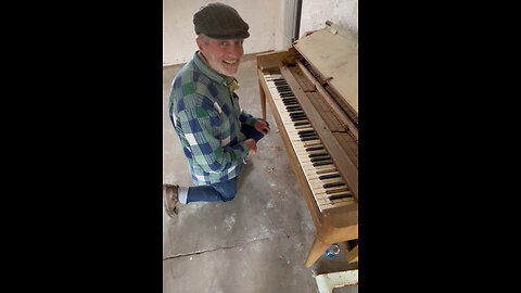 Playing Piano in Amboy Calif. 30 Nov 2024