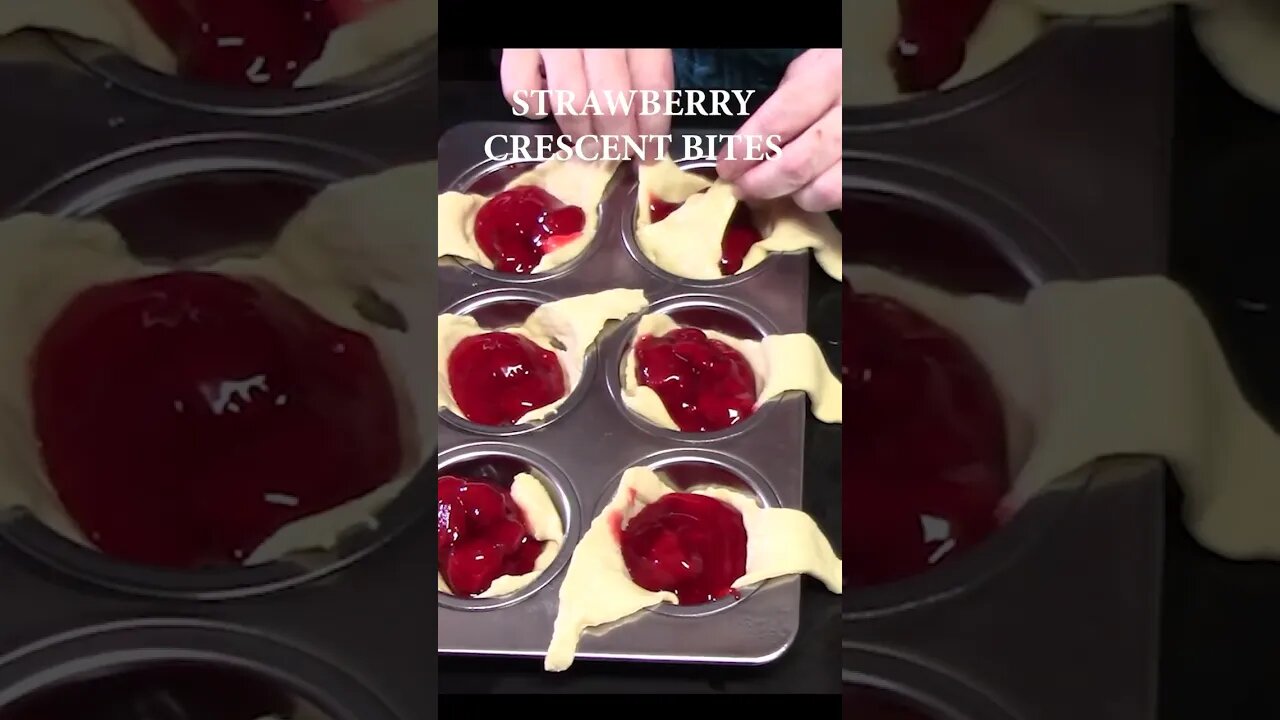 STRAWBERRY CRESCENT ROLL BITES