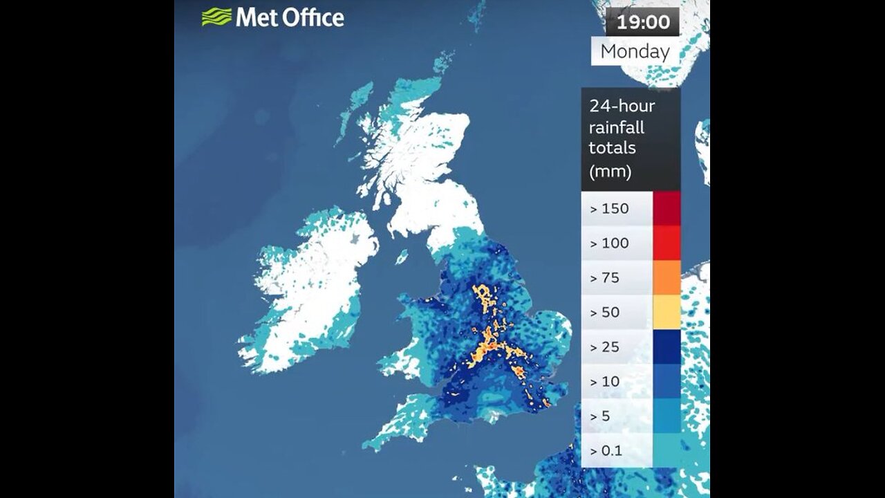 Flooding in Dunstable UK & all over England due to heavy rain fall.