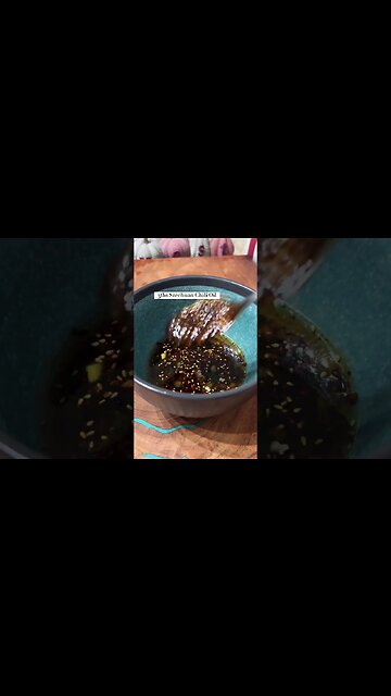 The importance of sugar in chili sauce making#chilisauce #spicysauce #spicyfood #chinesesauce