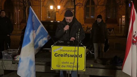 Greifswald - Martin mit seinem Redebeitrag 13-02-2023