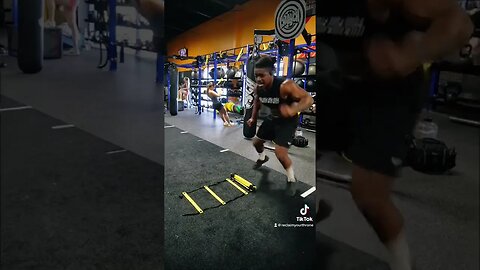 Heaux’s cried about men approaching them in the gun 👑