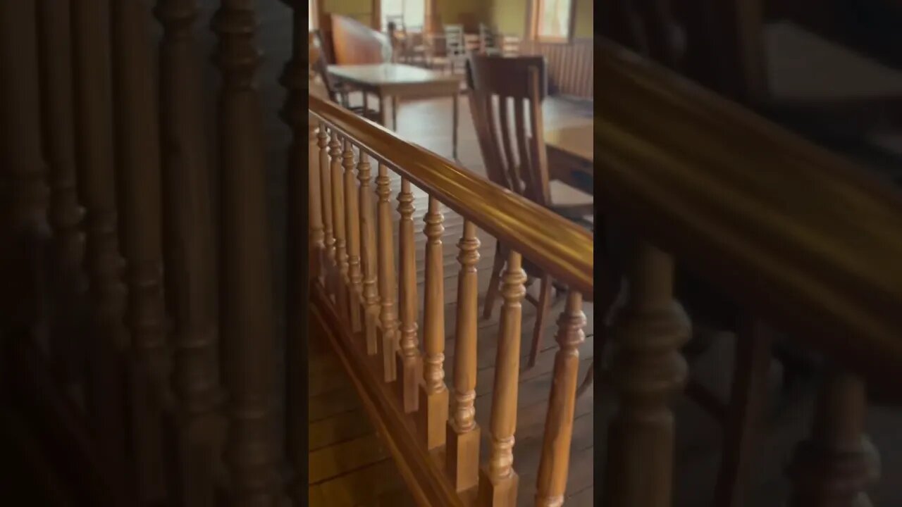 Beautiful old courtroom in Washington State Park Arkansas!! 🤯😍