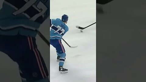 Danick's Harvey-Pinard dance on RDS 😂