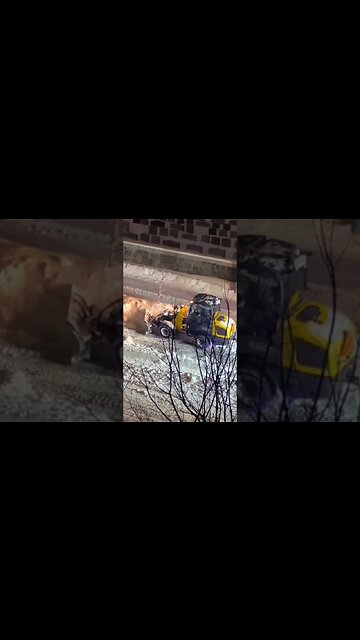 Montréal Mini Tractor Made you Look