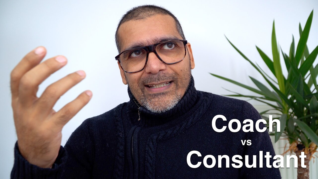 Coach vs consultant