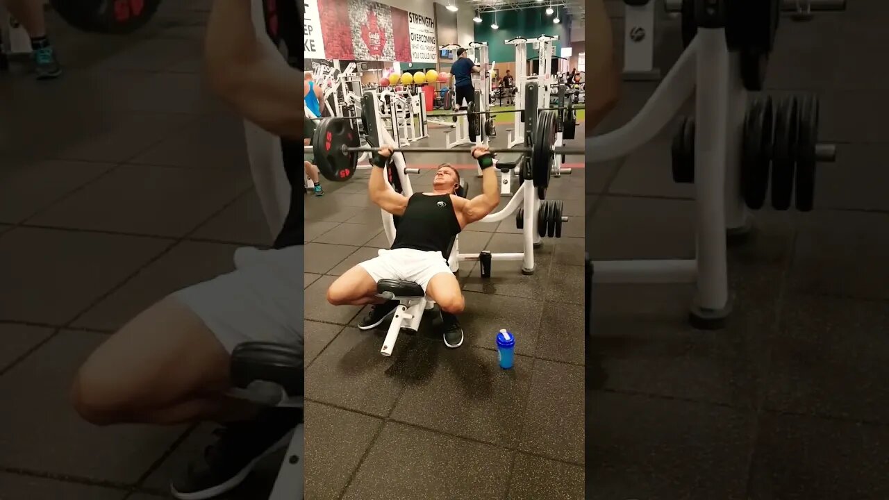 2 Plate Incline Bench #throwback