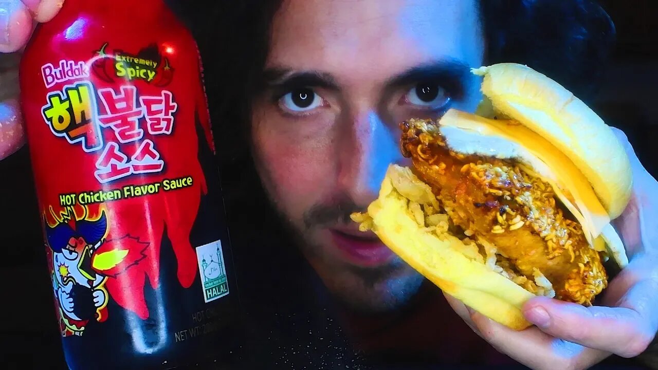 ASMR Ramen Crusted FIRE SAUCE Pork Sandwich ! * NO TALKING * | Nomnomsammieboy