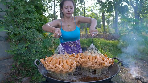 Hotdog crispy with noodle cook recipe and eat - Amazing video