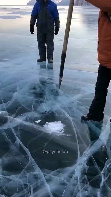 Scary Things Hidden in Photos 🫣