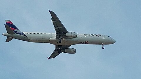 Airbus A321 PT-MXC coming from Brasília to Fortaleza