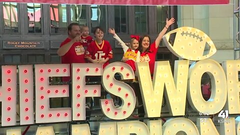 Chiefs fans feeling super after team's victory, look forward to parade