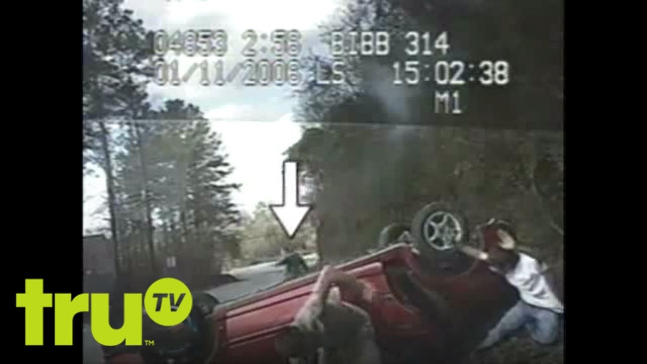 Hot Pursuit - Teen Without License Gets Caught