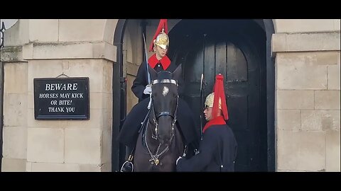 BLUES AND ROYALS MAKE WAY FOR THE KINGS LIFE GUARD #horseguardsparade