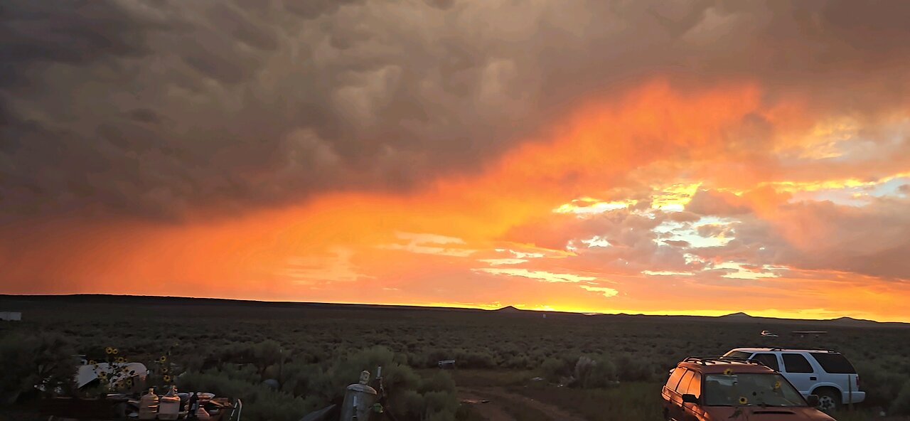 Sunset on the Taos plateau