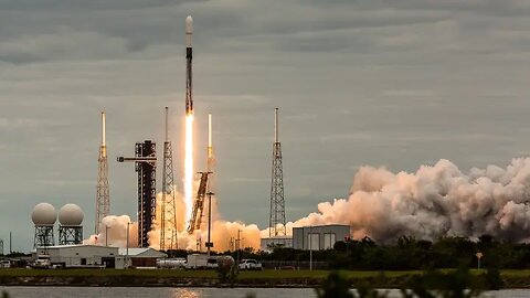 SpaceX launches next-gen US spy satellites, 20 Starlink spacecraft from California (December 1st, 2024)