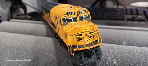 Weathing locomotives projects Ho scale