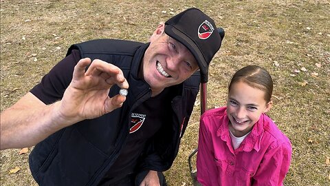 Our Gorgeous Amelia & Chef Smashing The Silver Coins With Minelab @minelabmetaldetectors