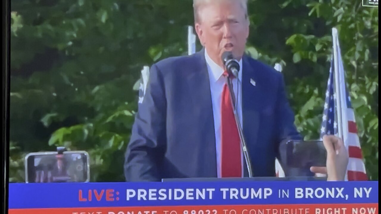 Donald Trump Rallying in south Bronx NYC