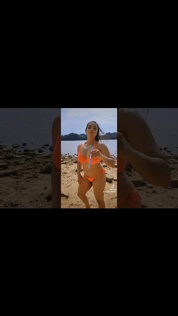 Butterfly knife girl on the beach #shorts