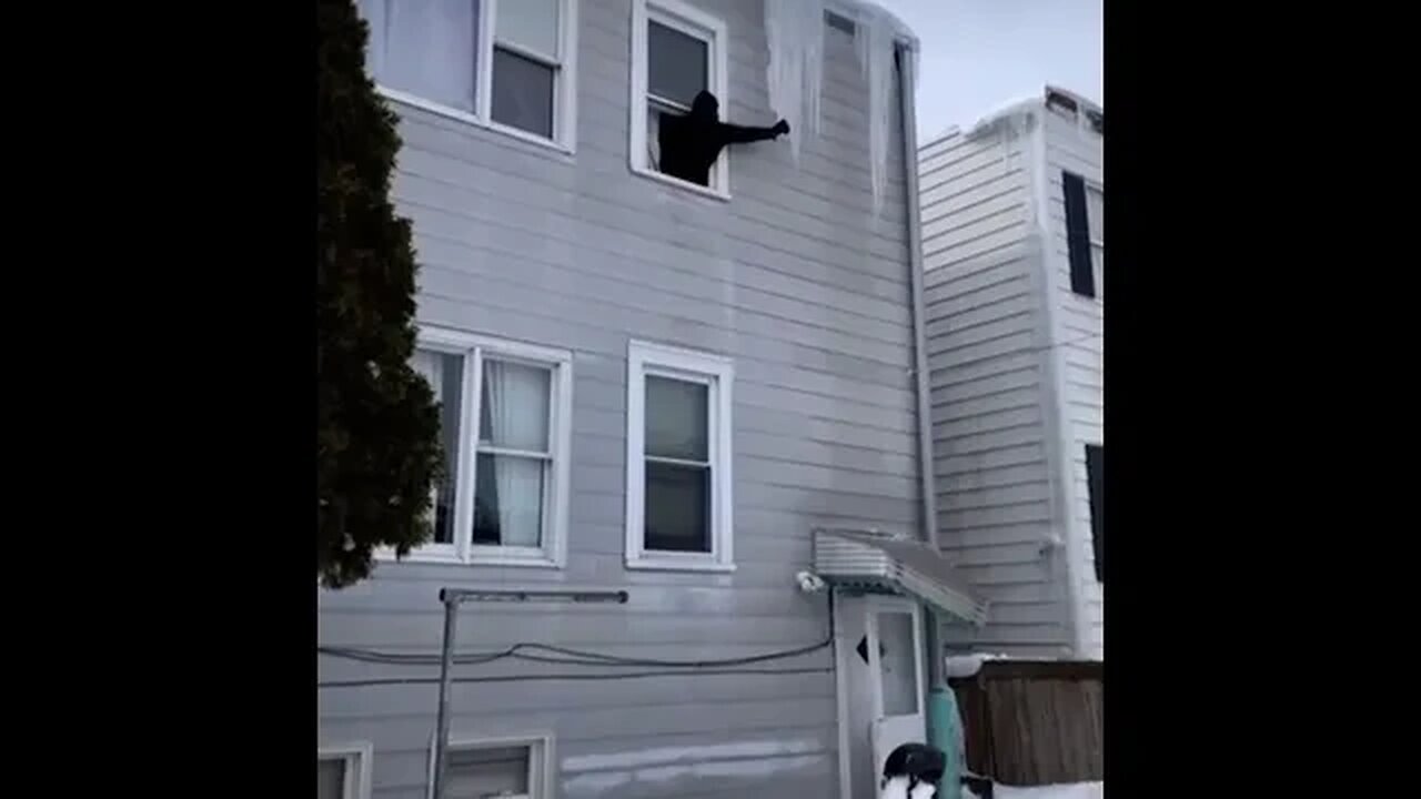 Removing Ice cycles from the building FAIL