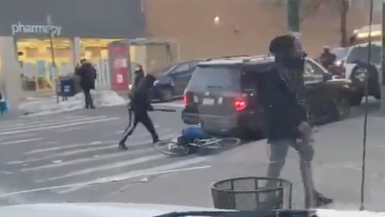 Cyclist Beat Over Head with Baseball Bat in Brooklyn