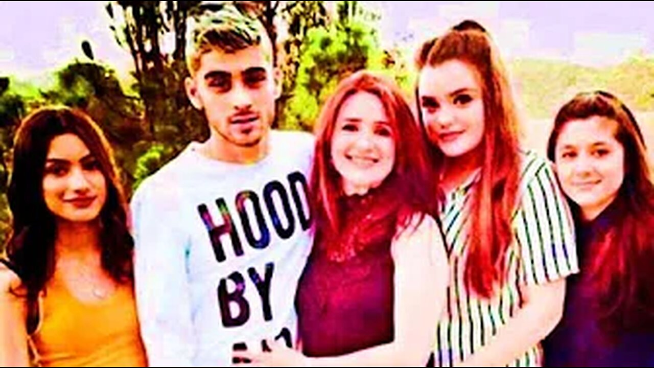 Zayn Malik With Family & Mother Father & Sisters & Girlfriends