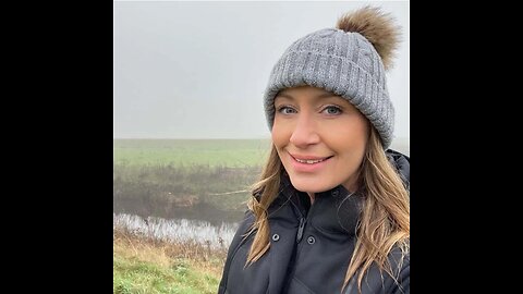 Last footage taken of Nicola Bulley shows her playing in snow with kids before she vanished