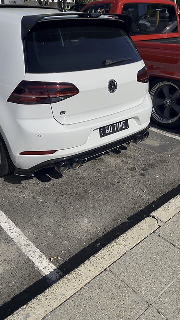 Golf R and Mitsubishi Lancer Evo X