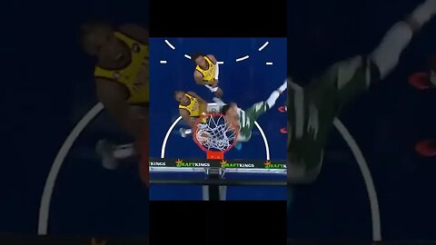 Giannis Antetokounmpo SHOCKS CROWD with HARSH POSTER DUNK