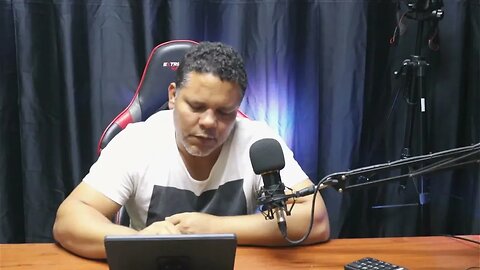 Toda esquerda deseja lhe abortar / Nikolas Ferreira