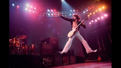 Dazed 🥴 And Confused 🫤 ~ Led Zeppelin ( Live ) 1971