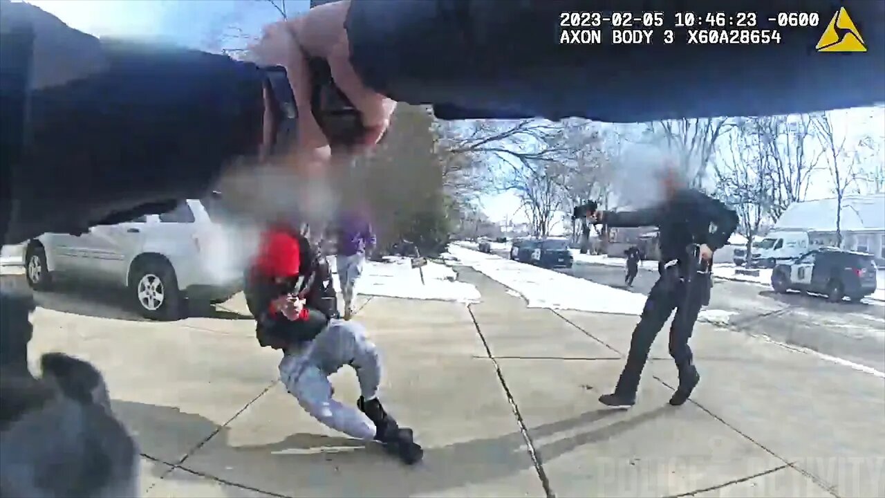 Bodycam Shows Suspect Shot by Aurora Police While Charging Officers With Knives in His Hands