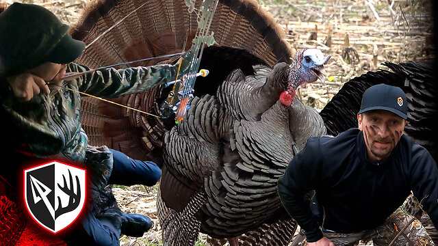 Smashing Gobblers with a Bow!